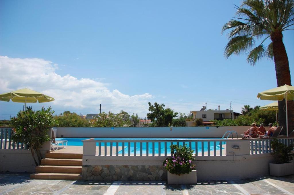 Cathrin Suites Stavros  Ngoại thất bức ảnh
