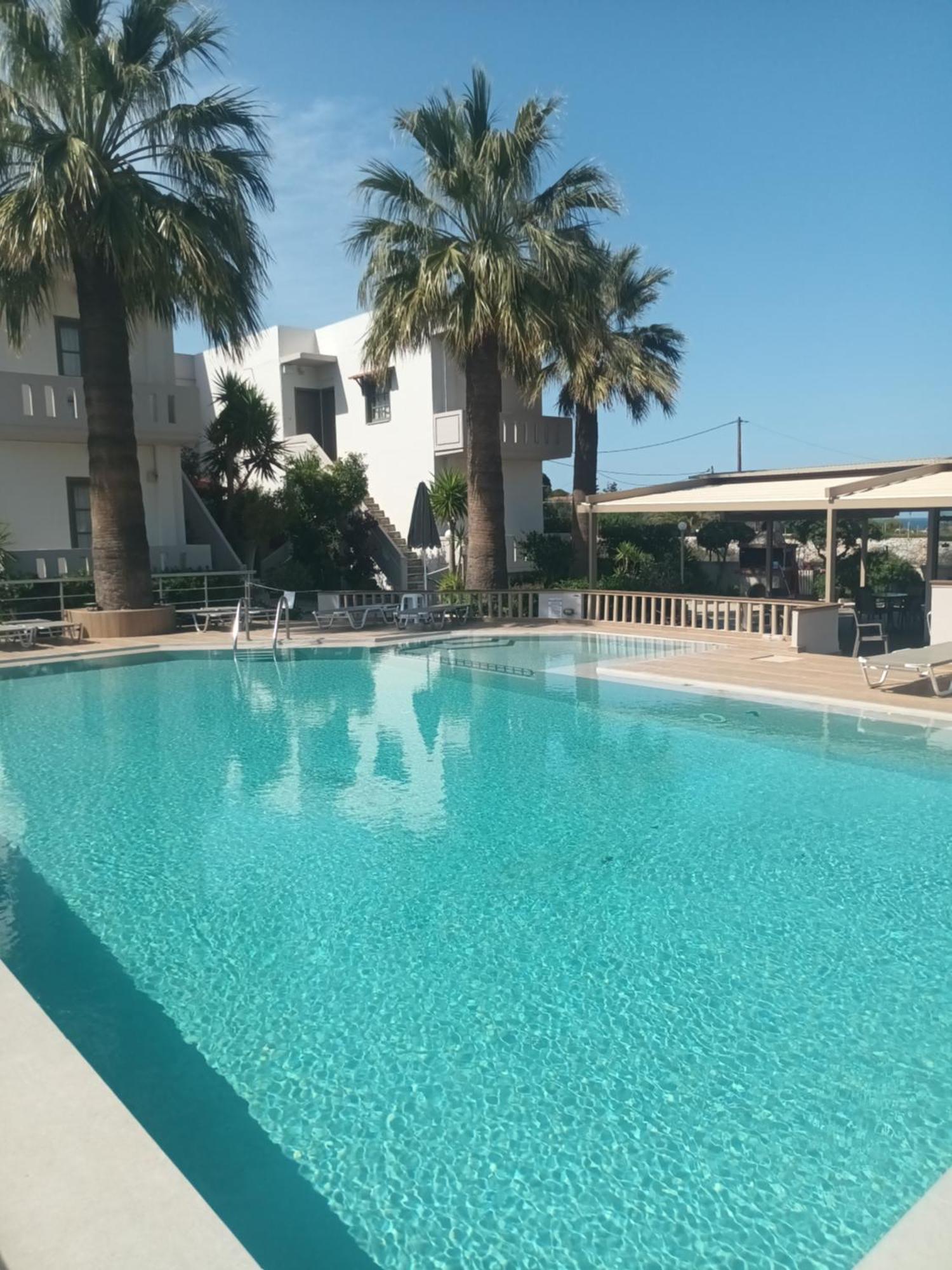 Cathrin Suites Stavros  Ngoại thất bức ảnh